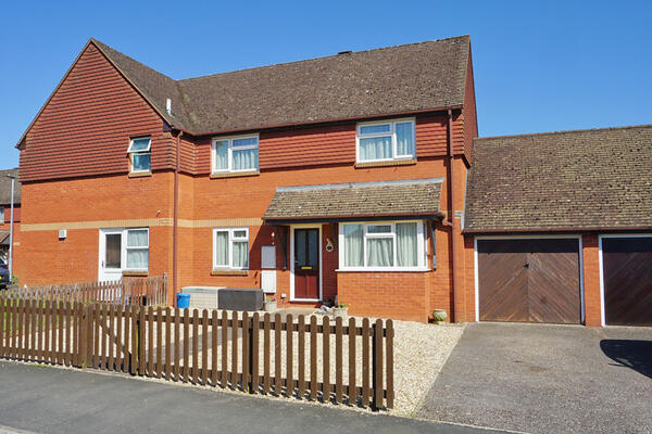 Queensway, Tiverton. Devon. EX16 6HX.