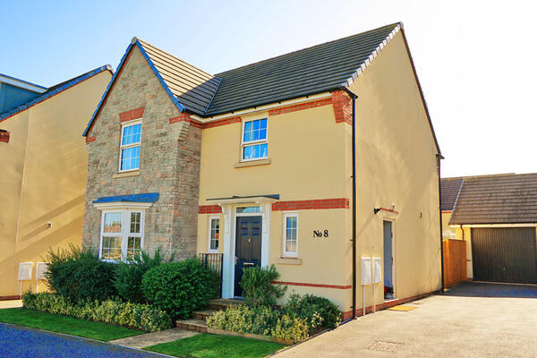 Dorset Down Crescent, Cullompton. Devon. EX15 1TT.