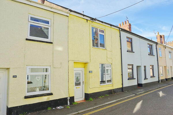New Street, Cullompton. Devon. EX15 1HA.