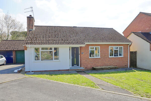 Culm Lea, Cullompton. Devon. EX15 1NJ.