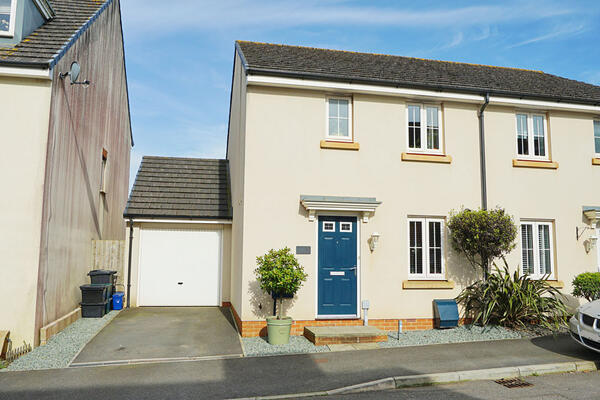 Swallow Way, Cullompton. Devon. EX15 1GE.