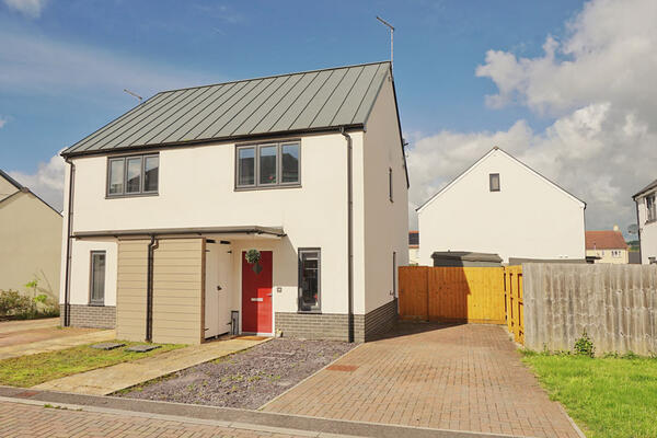 Gerbera Way, Cullompton. Devon. EX15 1UW.