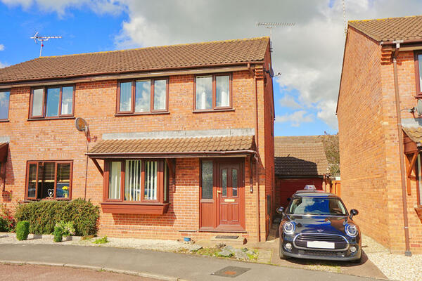 Chestnut Drive, Willand. Devon. EX15 2SJ.