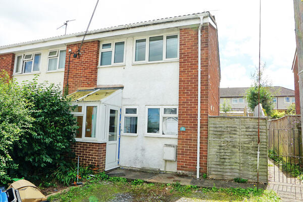 Temple Crescent, Tiverton. Devon. EX16 4AY.