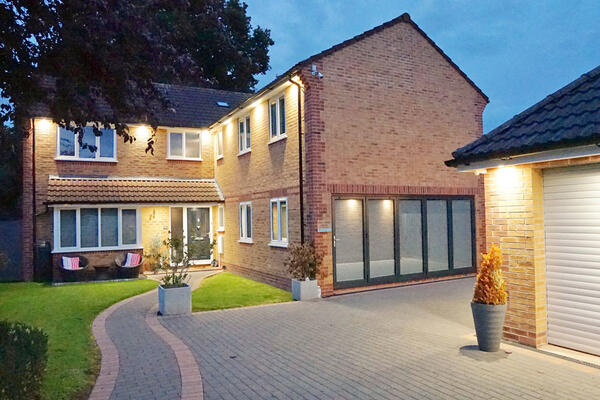 Blenheim Court, Willand Old Village. Devon. EX15 2TE.