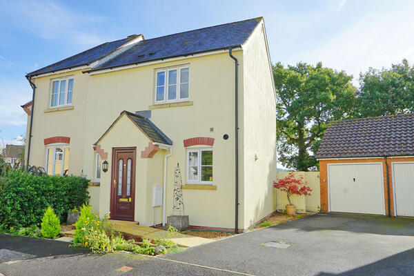 Poppy Close, Willand. Devon. EX15 2SX.