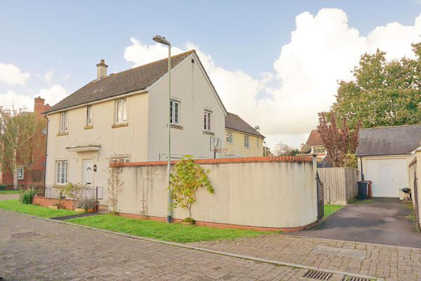 Aspen Close, Willand. Devon. EX15 2ST.