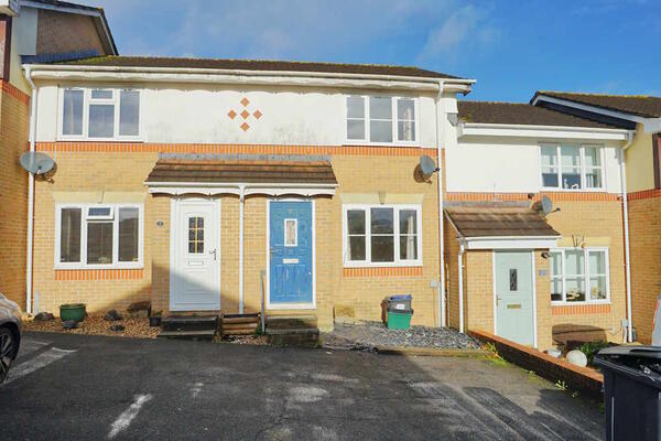 York Place, Cullompton. Devon. EX15 1XF.
